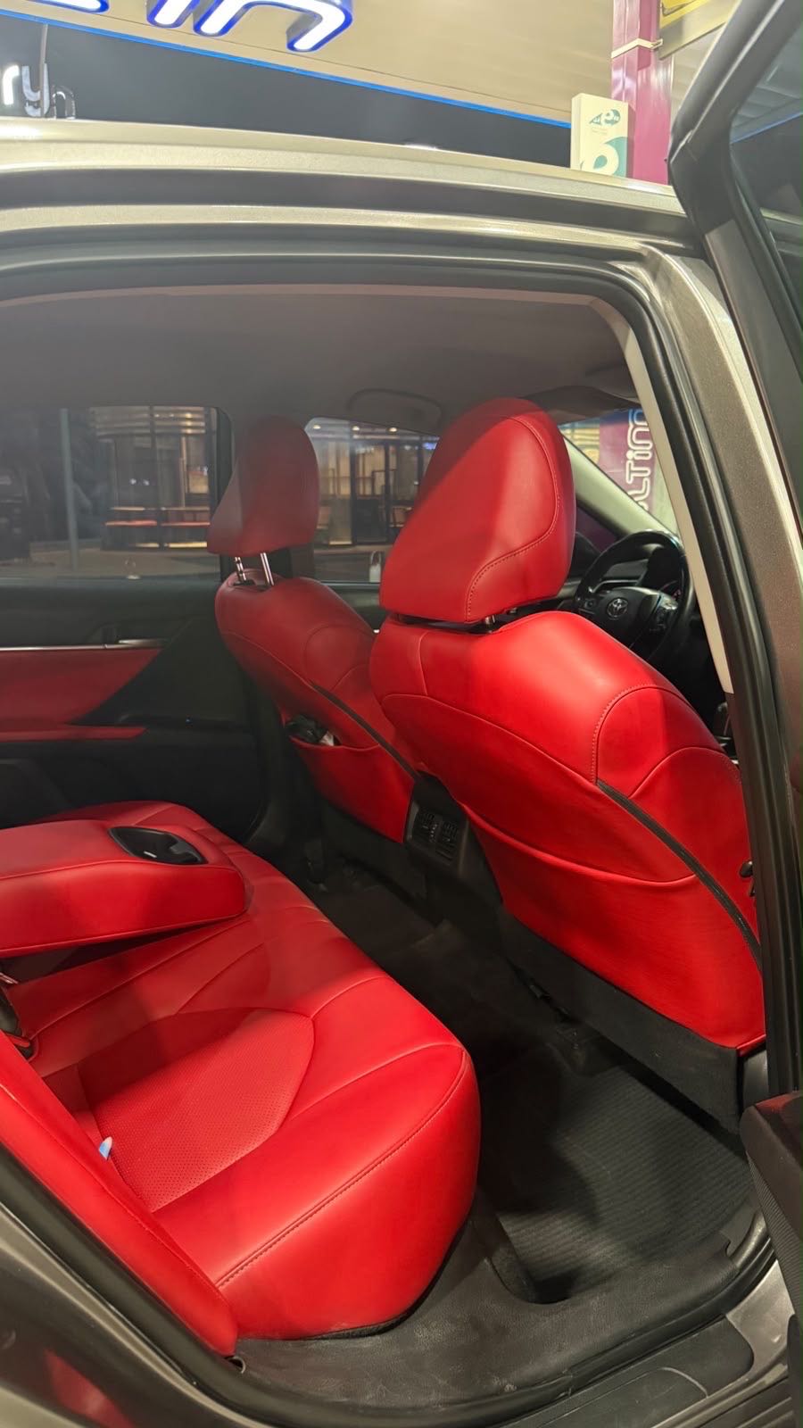 Car Image 2018 TOYOTA CAMRY XSE