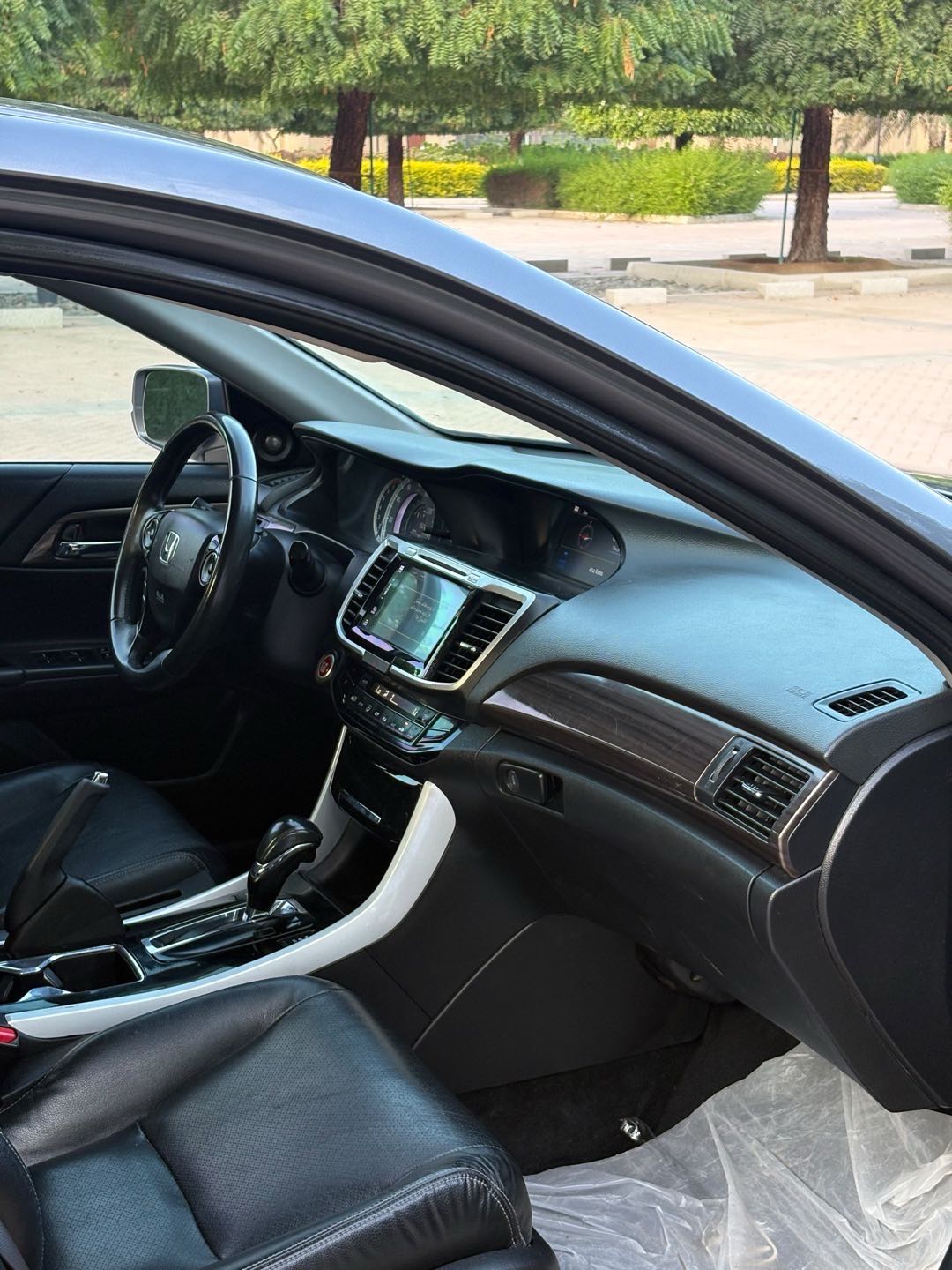 Car Image 2017 HONDA ACCORD EXL