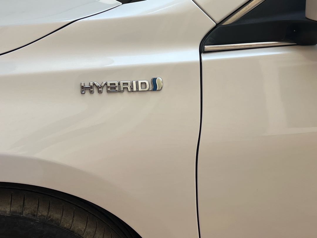 Car Image 2015 TOYOTA CAMRY XLE
