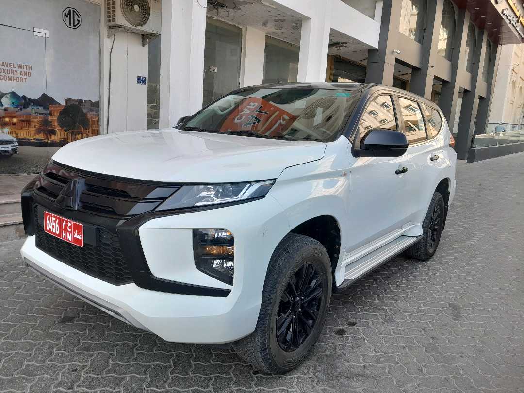 ميتسوبيشي مونتيرو 2025