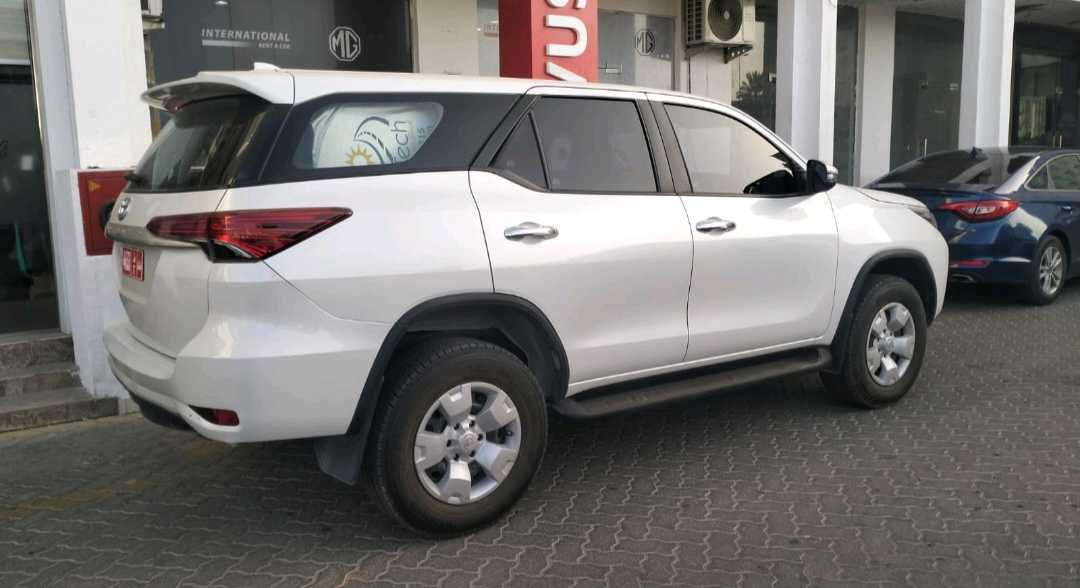 TOYOTA FORTUNER 2025