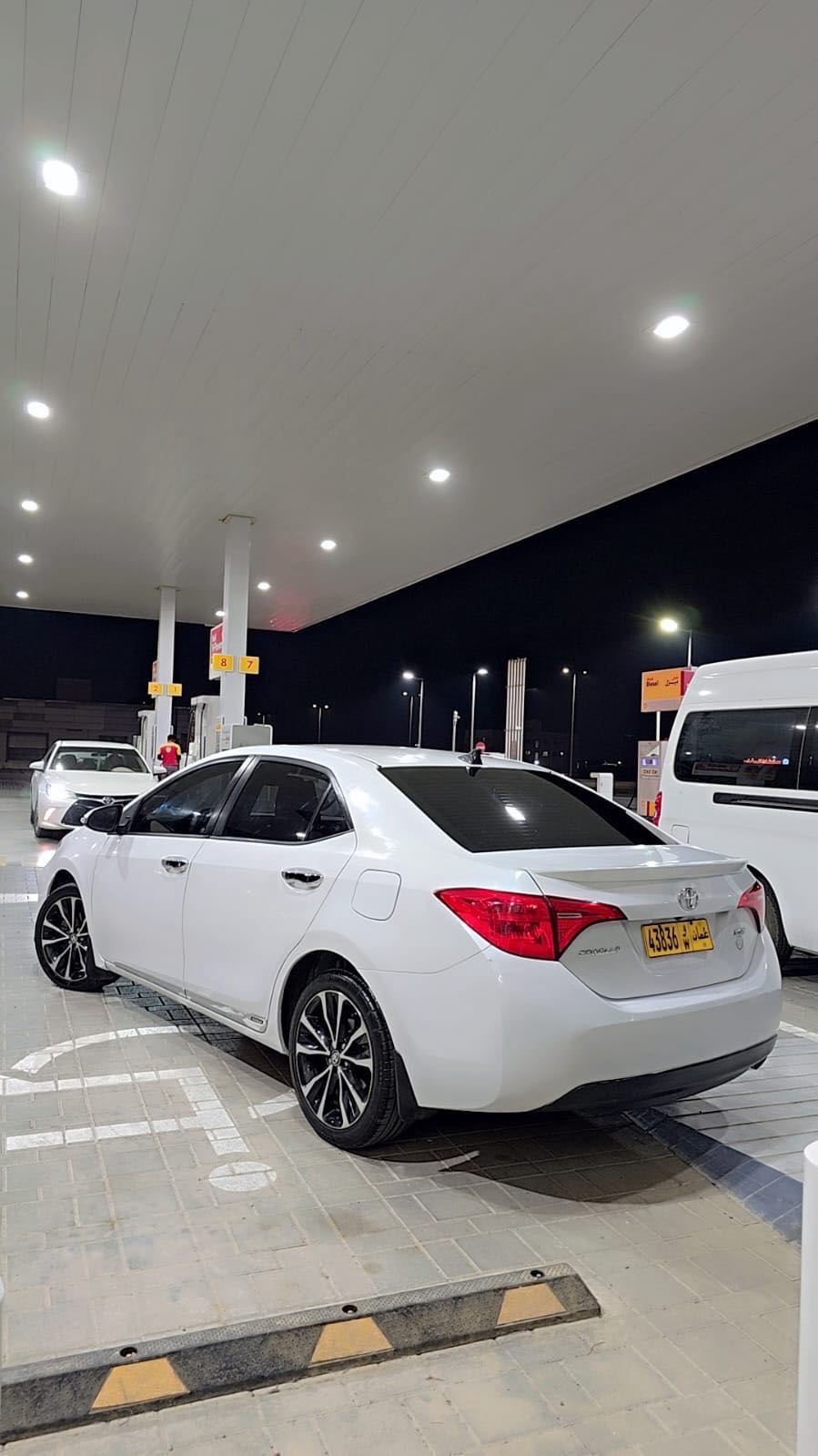 Car Image 2017 TOYOTA COROLLA XSE