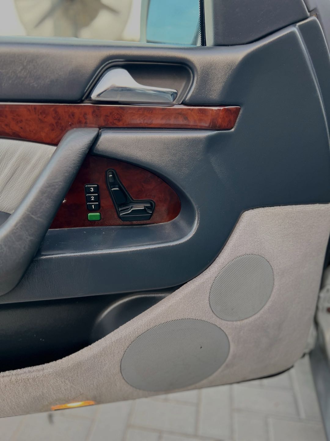 Car Image 1996 MERCEDES S Class 320