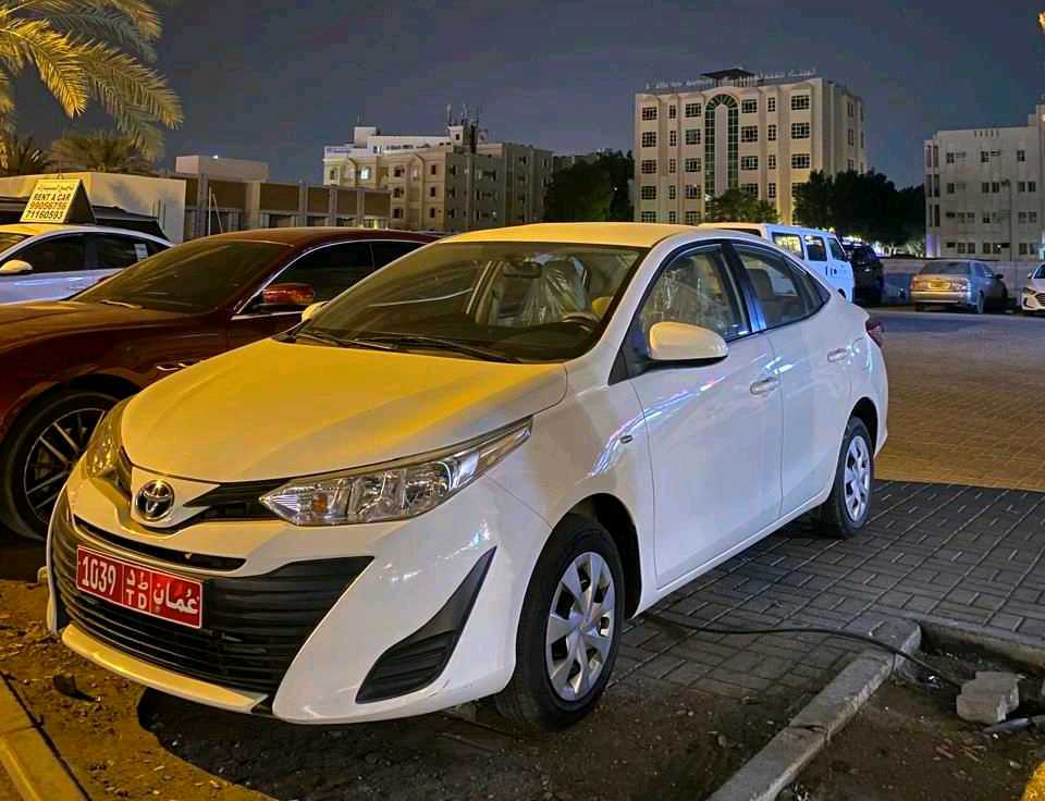 TOYOTA YARIS 2021