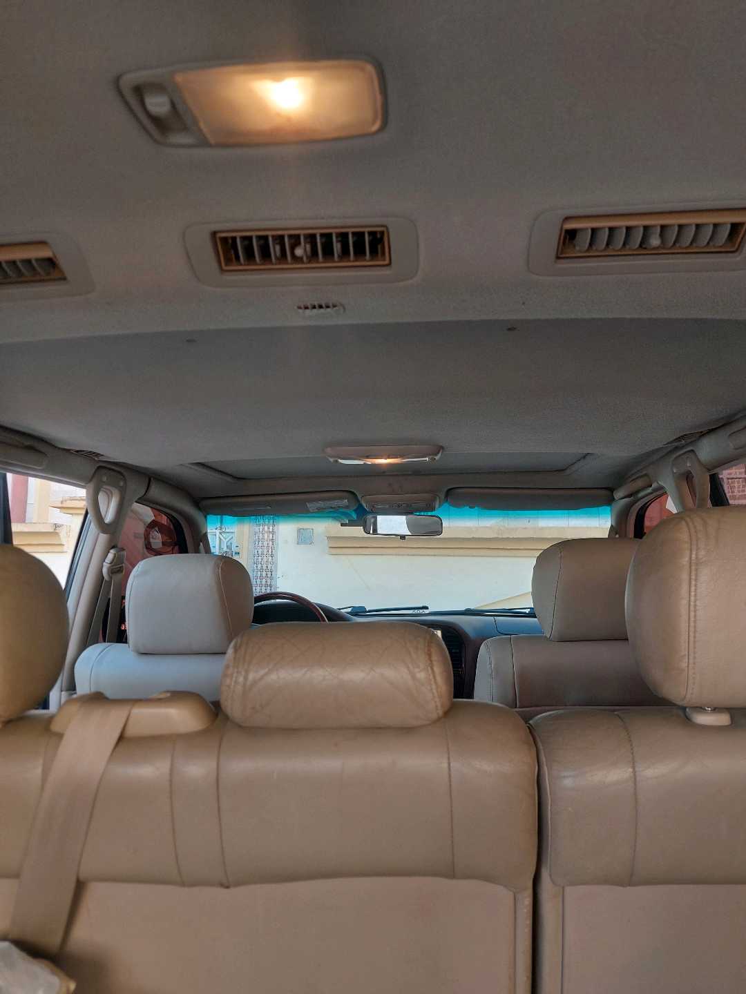 Car Image 1999 TOYOTA LAND CRUISER 