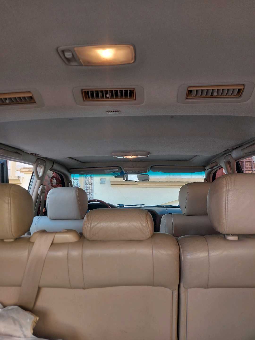 Car Image 1999 TOYOTA LAND CRUISER 