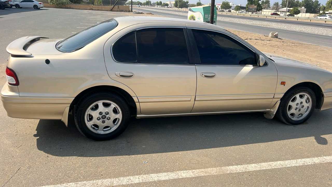 Car Image 1997 NISSAN MAXIMA SV
