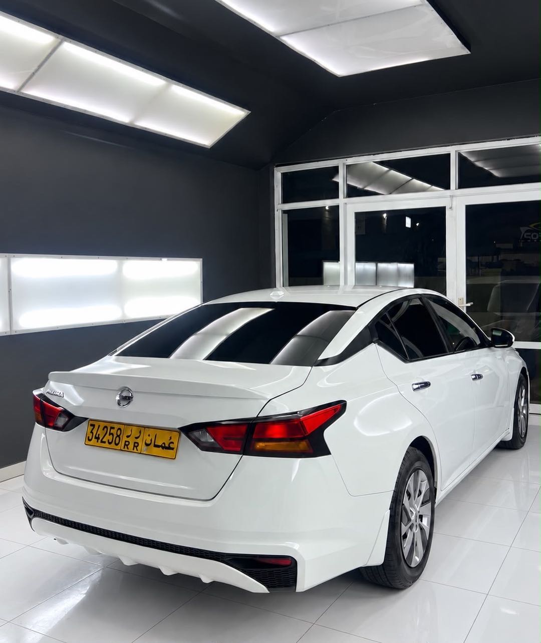 Car Image 2019 NISSAN ALTIMA S