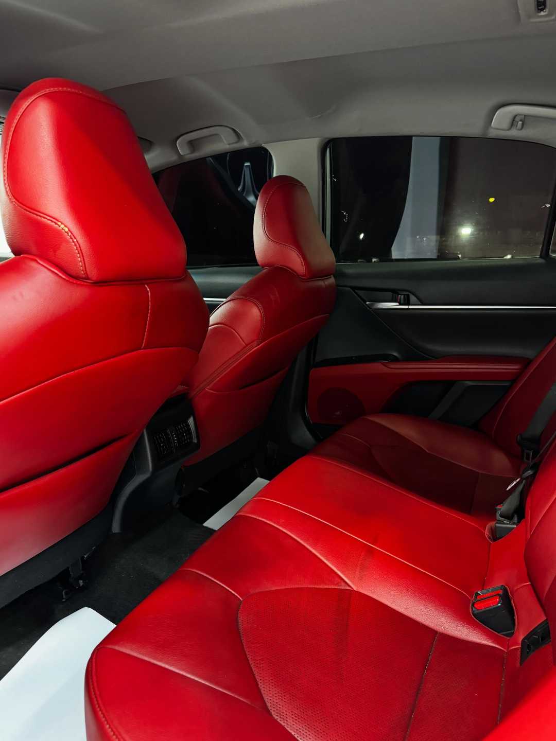 Car Image 2019 TOYOTA CAMRY XSE
