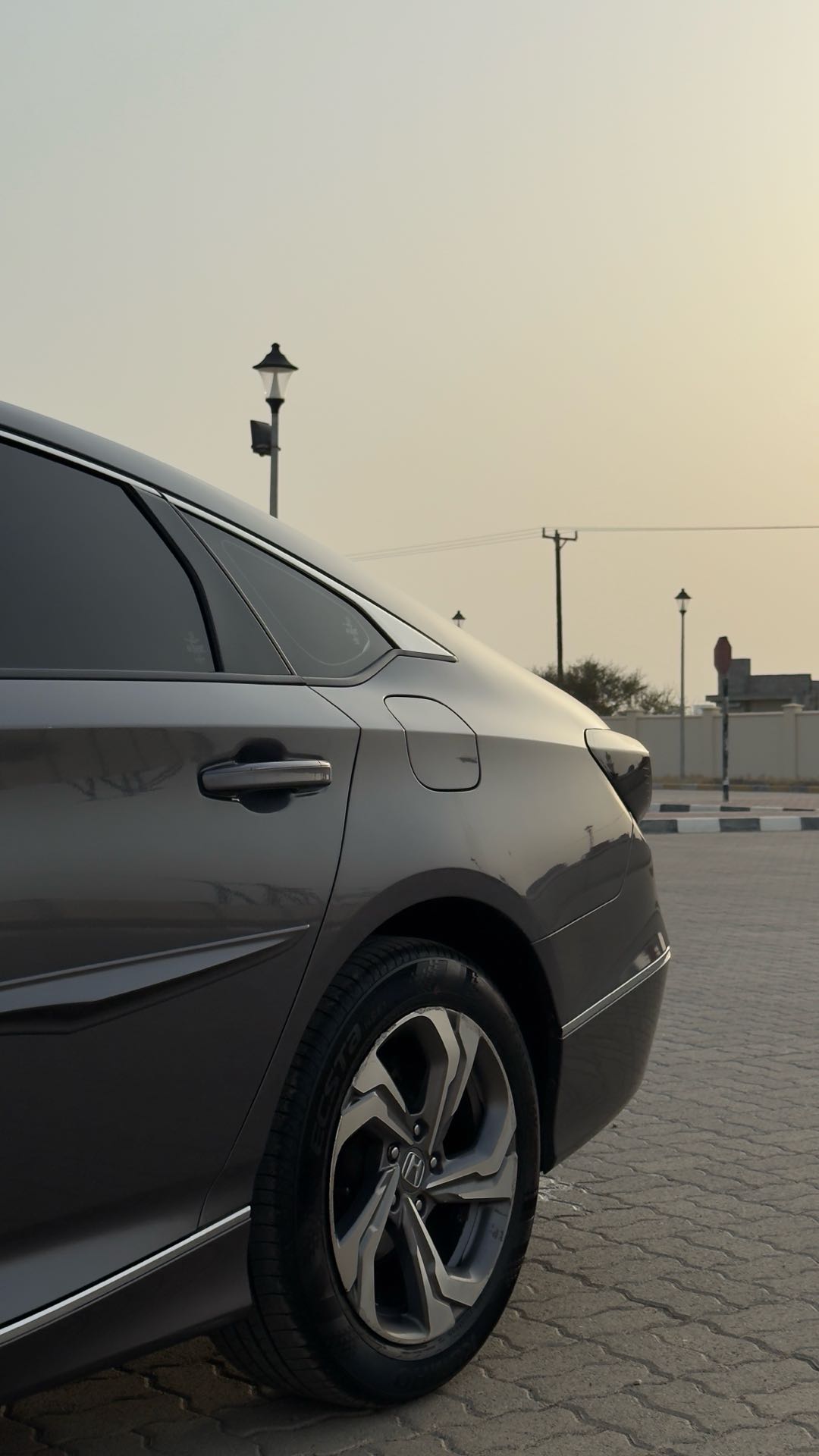 Car Image 2018 HONDA ACCORD TOURING