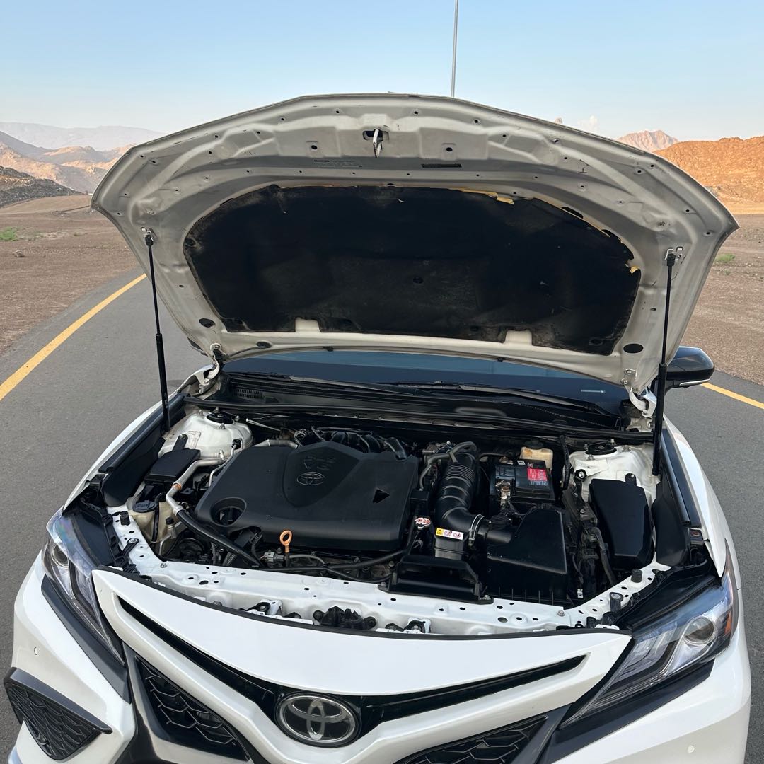 Car Image 2018 TOYOTA CAMRY XSE