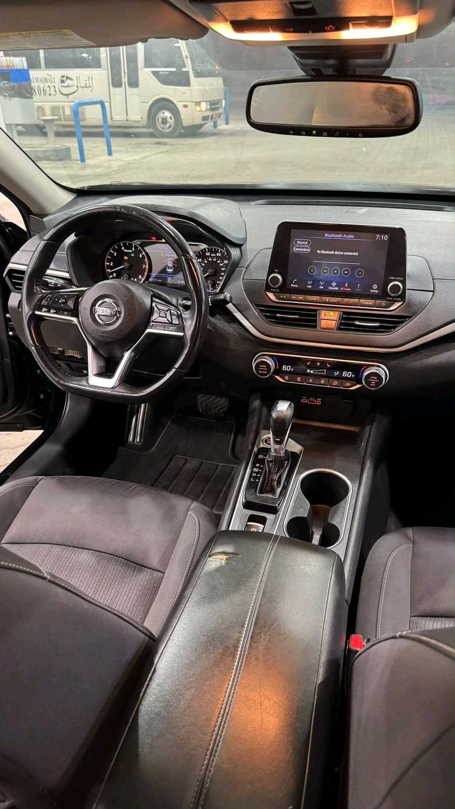 Car Image 2019 NISSAN ALTIMA SV