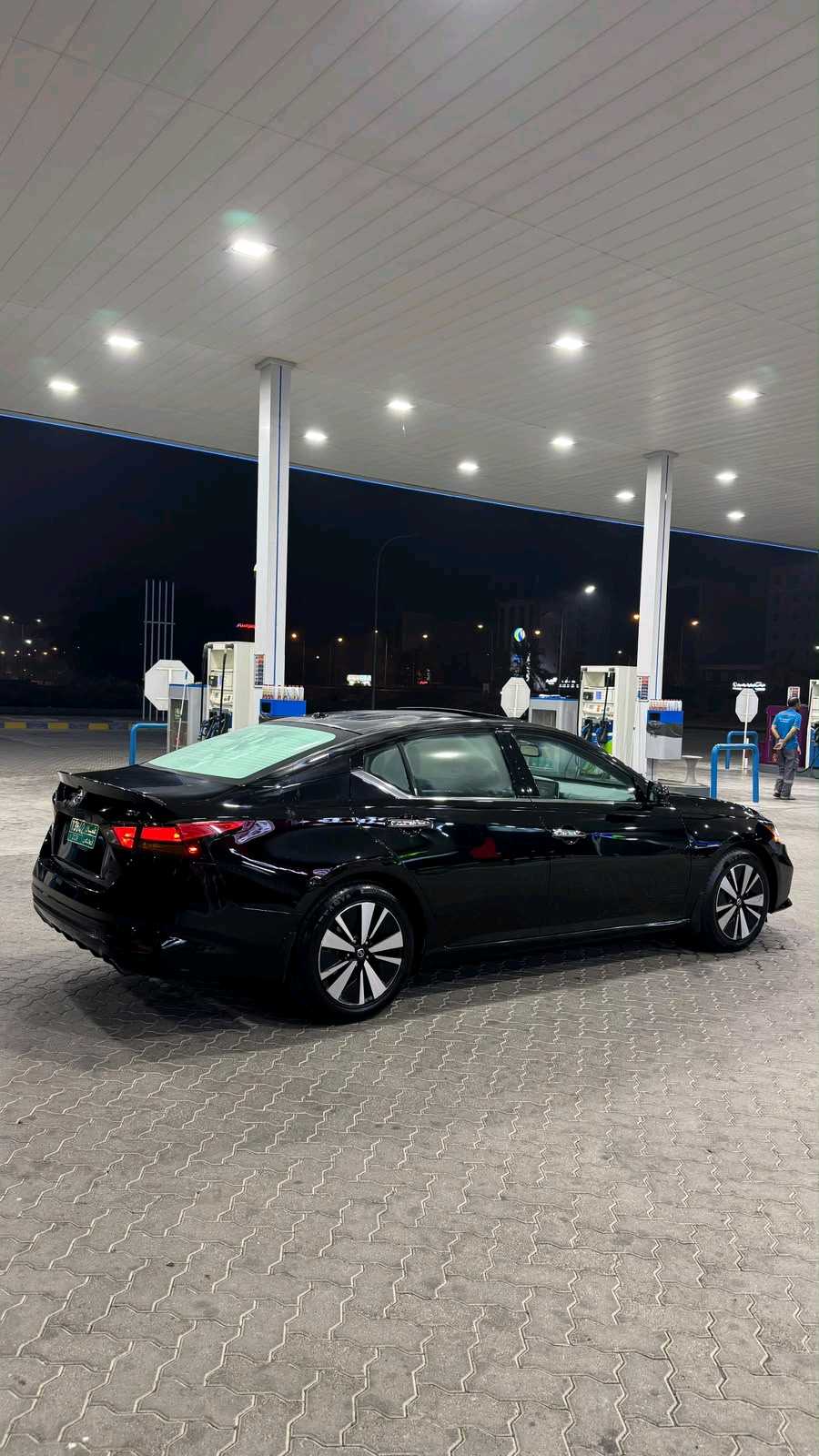 Car Image 2019 NISSAN ALTIMA SV