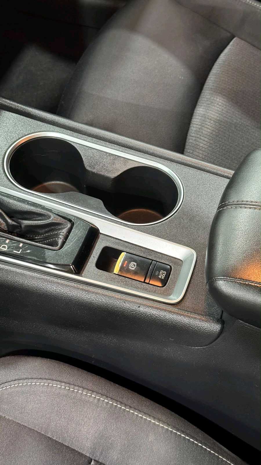 Car Image 2019 NISSAN ALTIMA SV