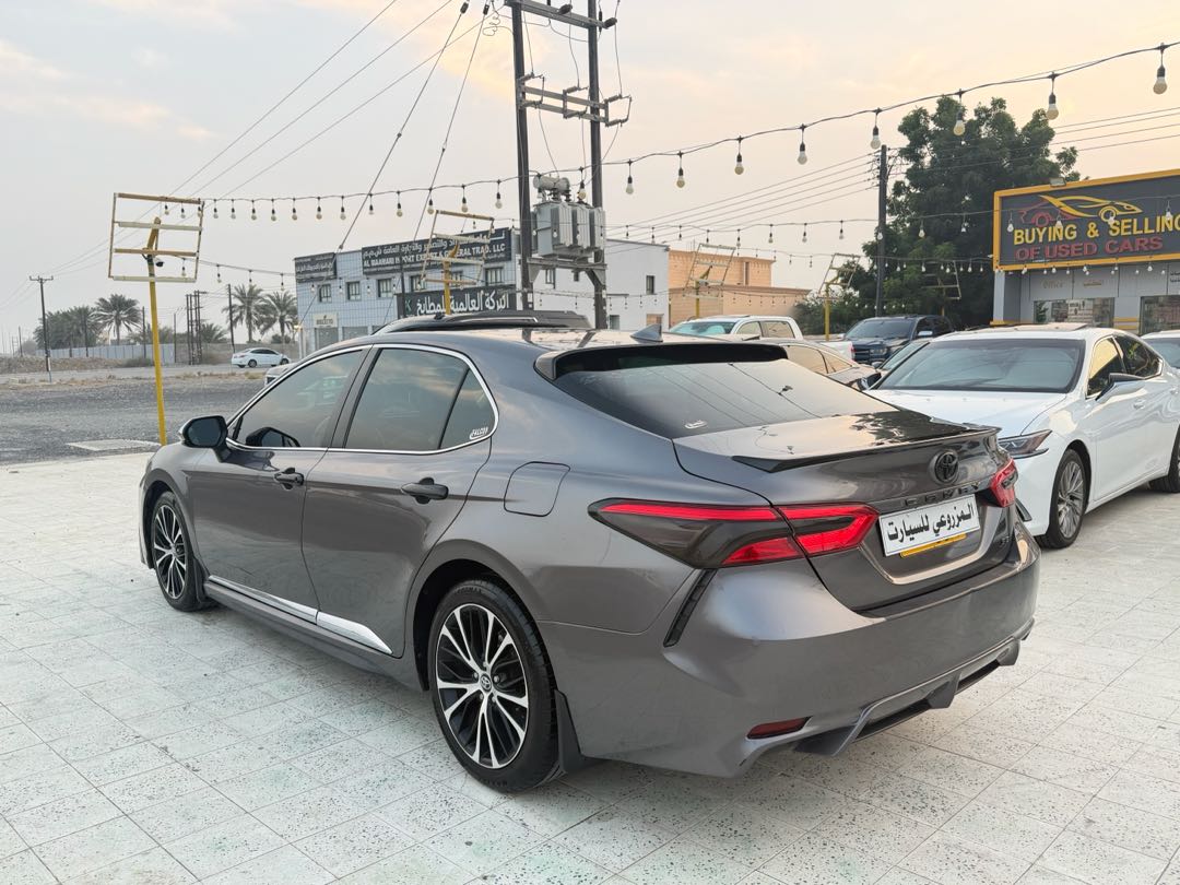 Car Image 2020 TOYOTA CAMRY SE