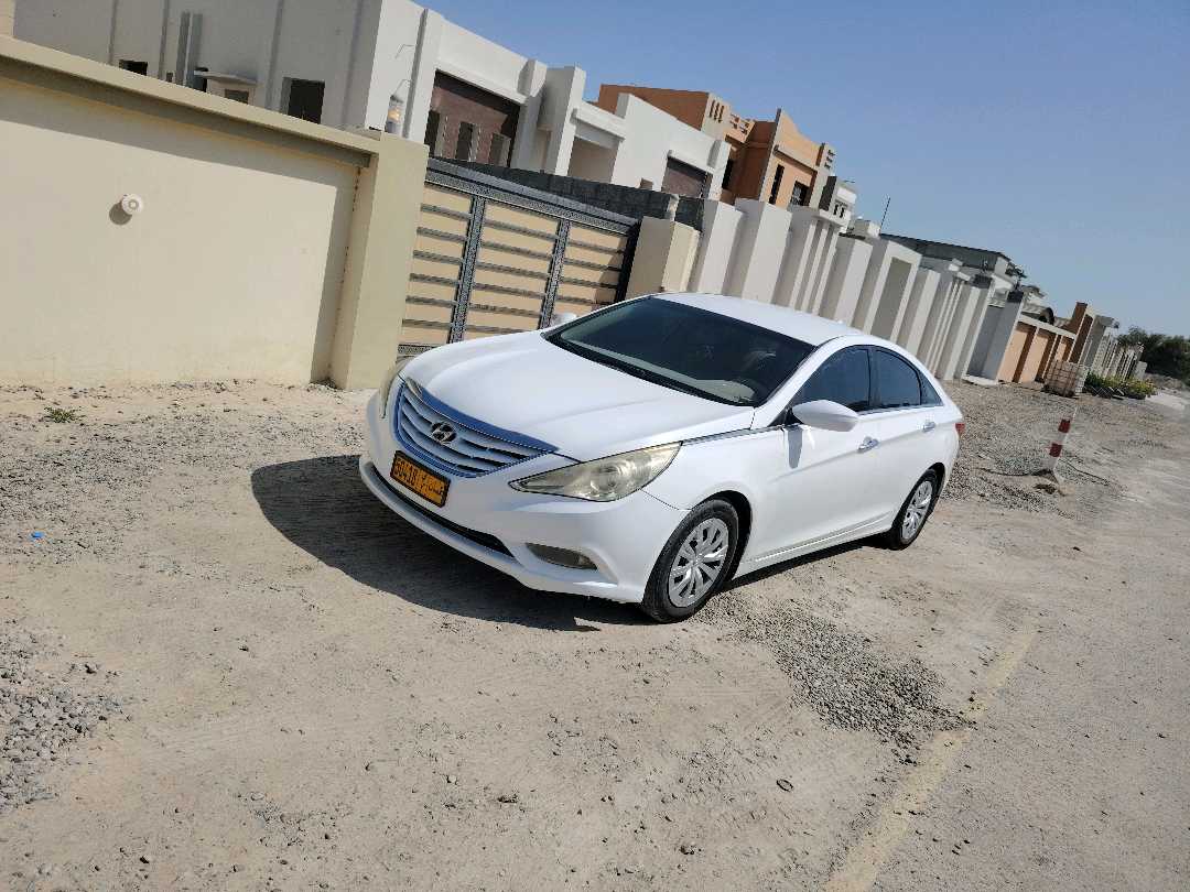 Car Image 2011 HYUNDAI SONATA 