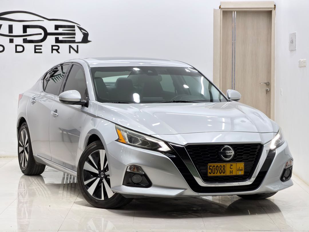 Car Image 2020 NISSAN ALTIMA SL