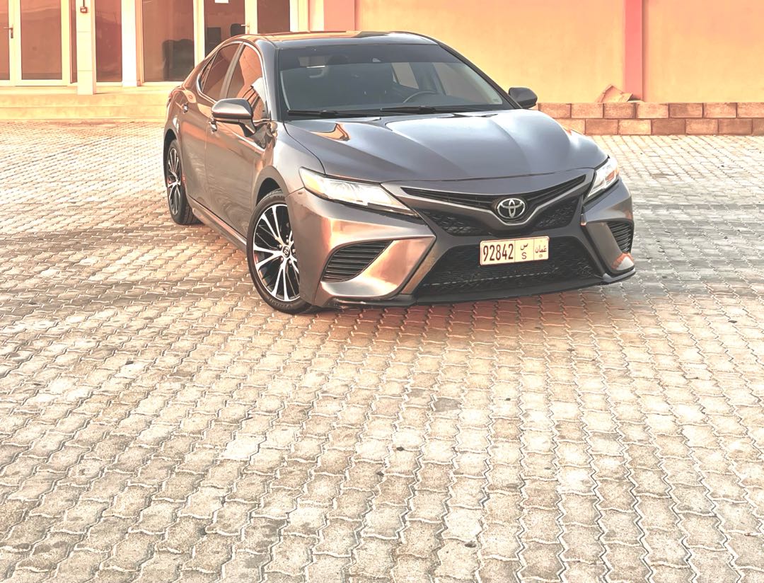 Car Image 2019 TOYOTA CAMRY SE