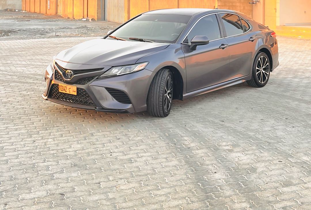 Car Image 2019 TOYOTA CAMRY SE