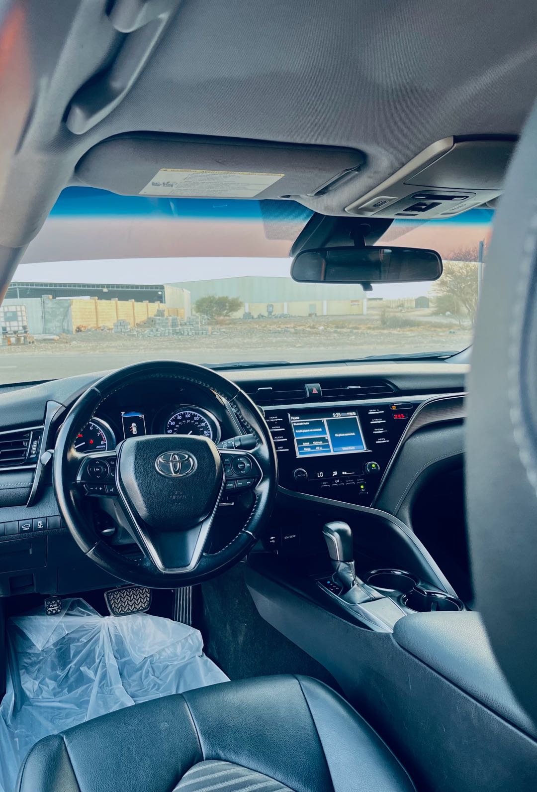 Car Image 2019 TOYOTA CAMRY SE