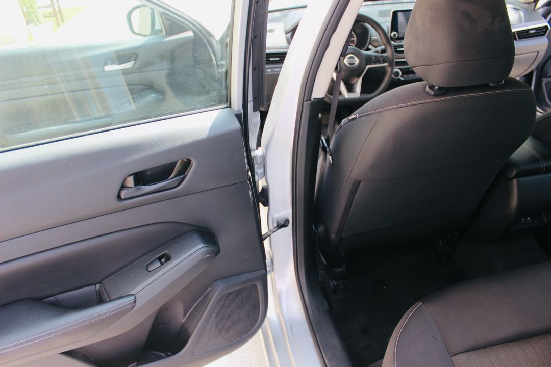 Car Image 2024 NISSAN ALTIMA SV