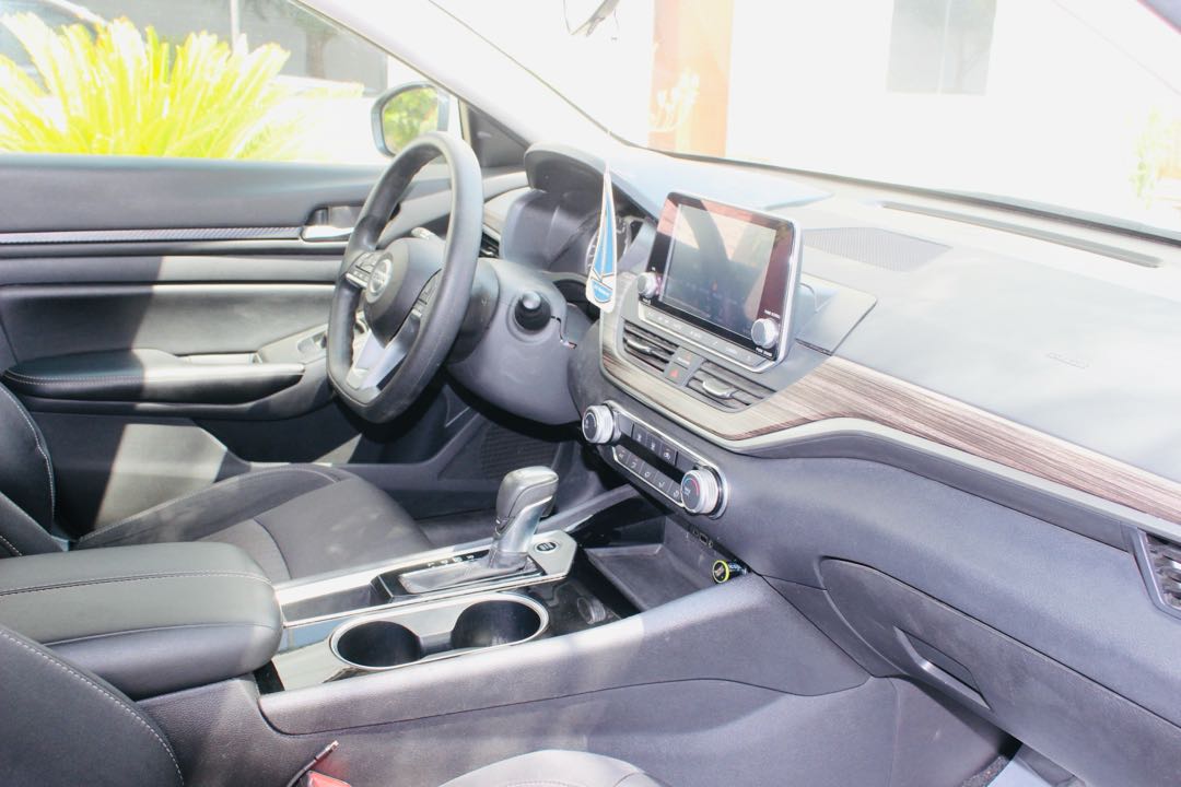 Car Image 2024 NISSAN ALTIMA SV