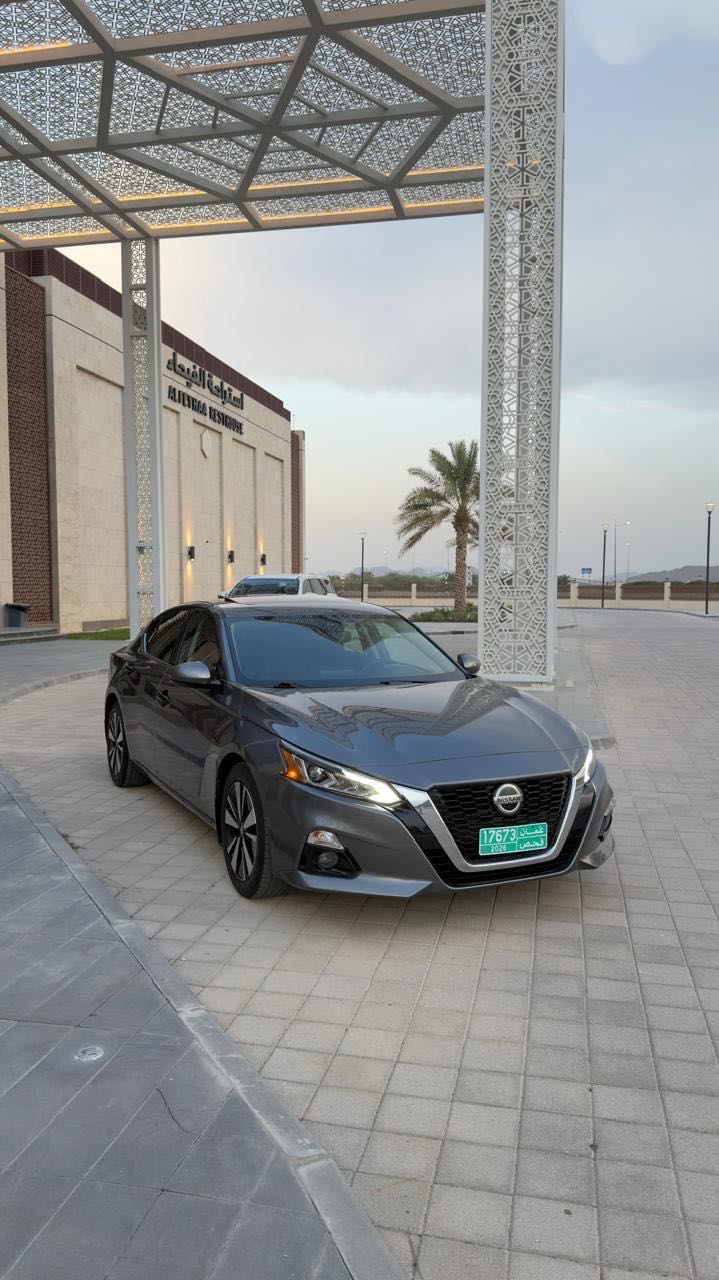 Car Image 2019 NISSAN ALTIMA SL