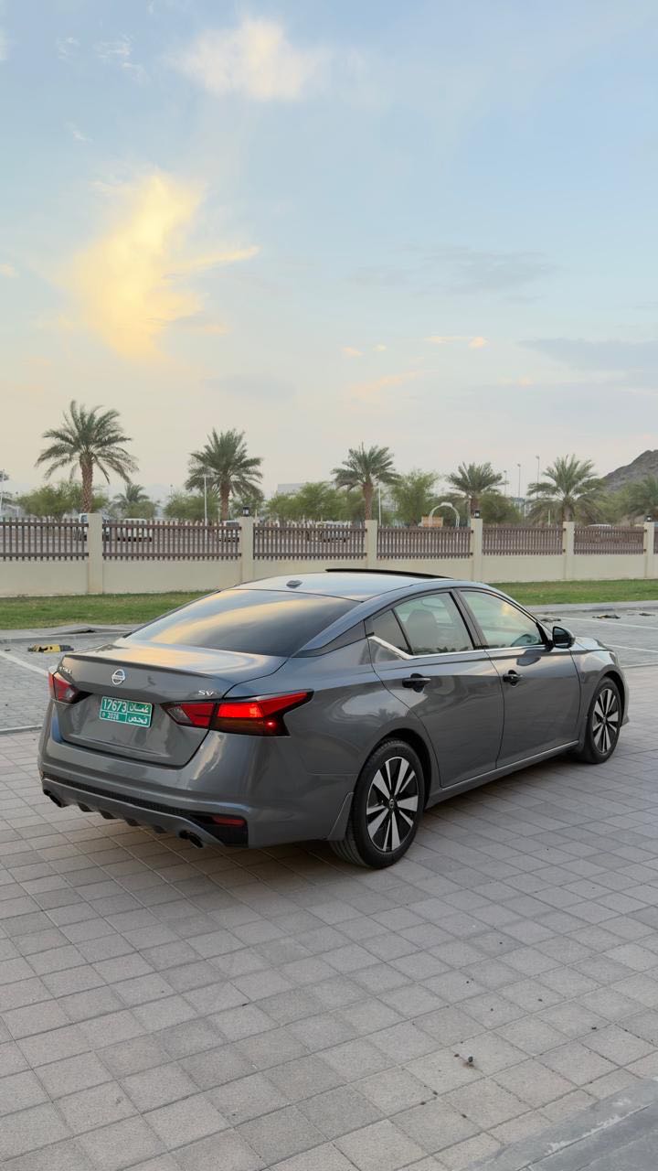 Car Image 2019 NISSAN ALTIMA SL