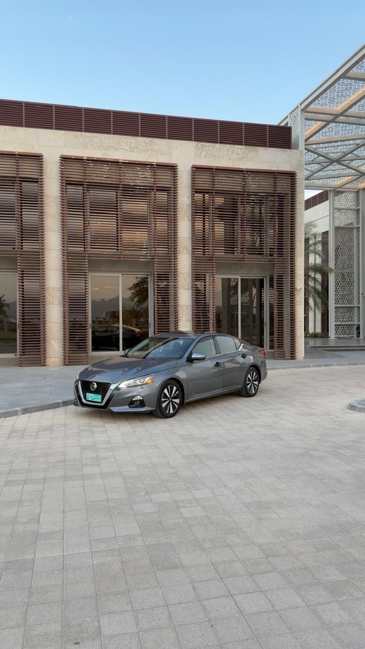 Car Image 2019 NISSAN ALTIMA SL
