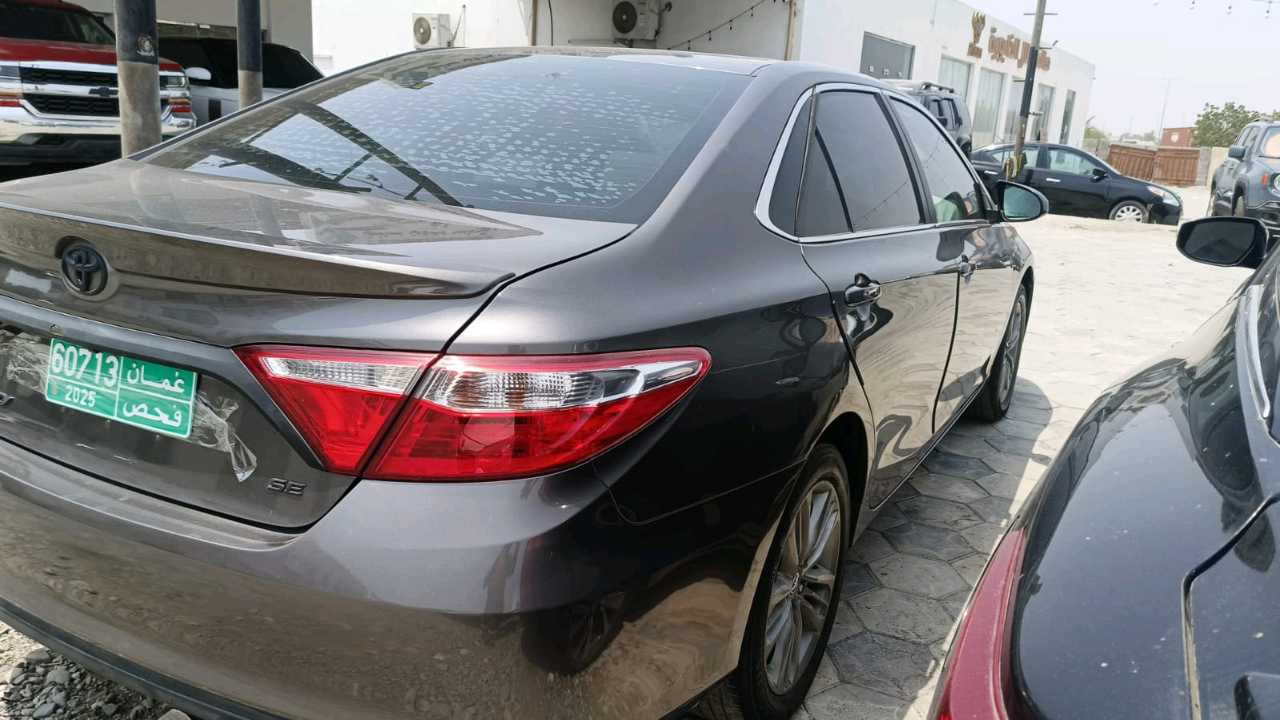 Car Image 2017 TOYOTA CAMRY SE