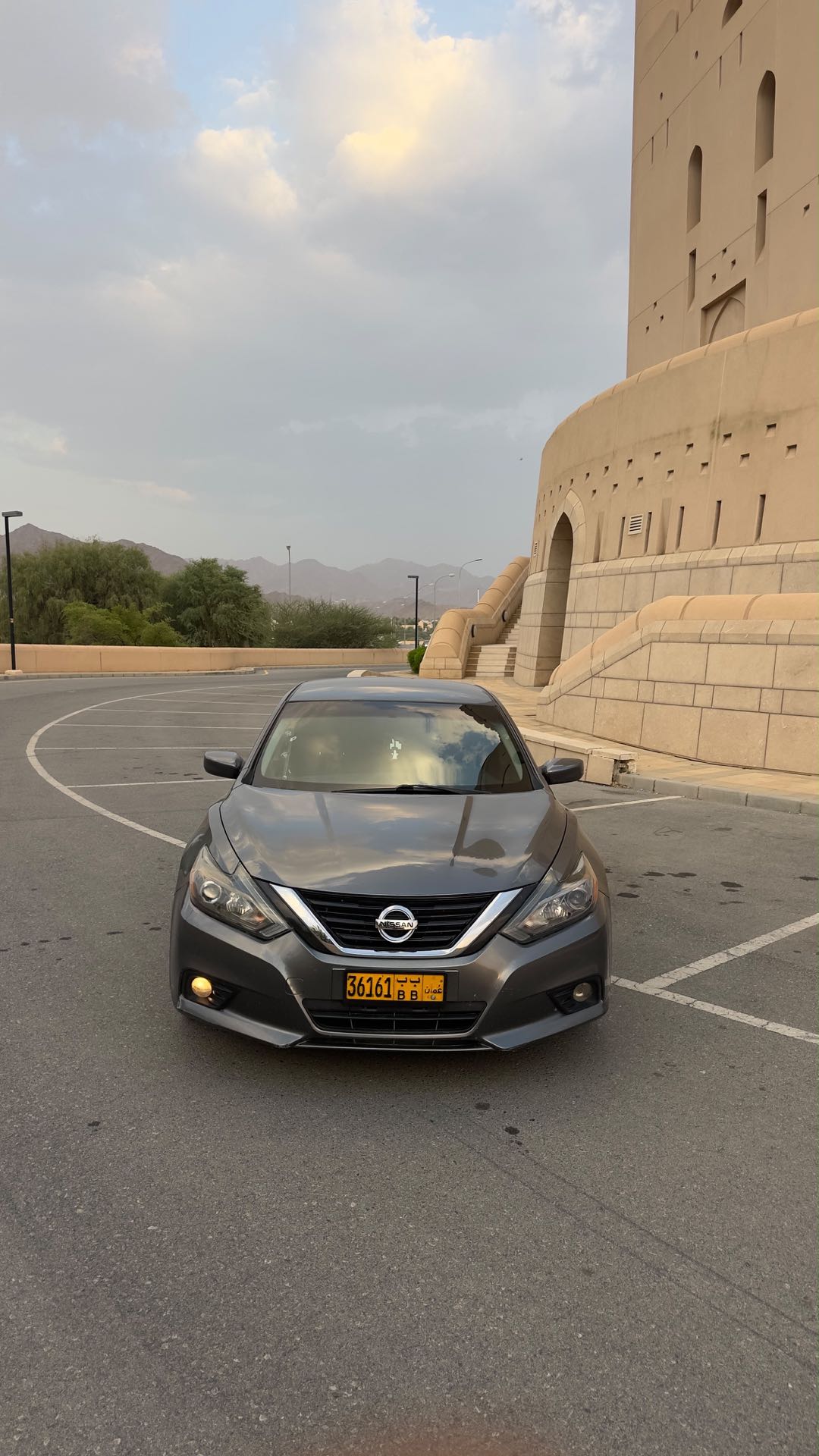 Car Image 2018 NISSAN ALTIMA SR