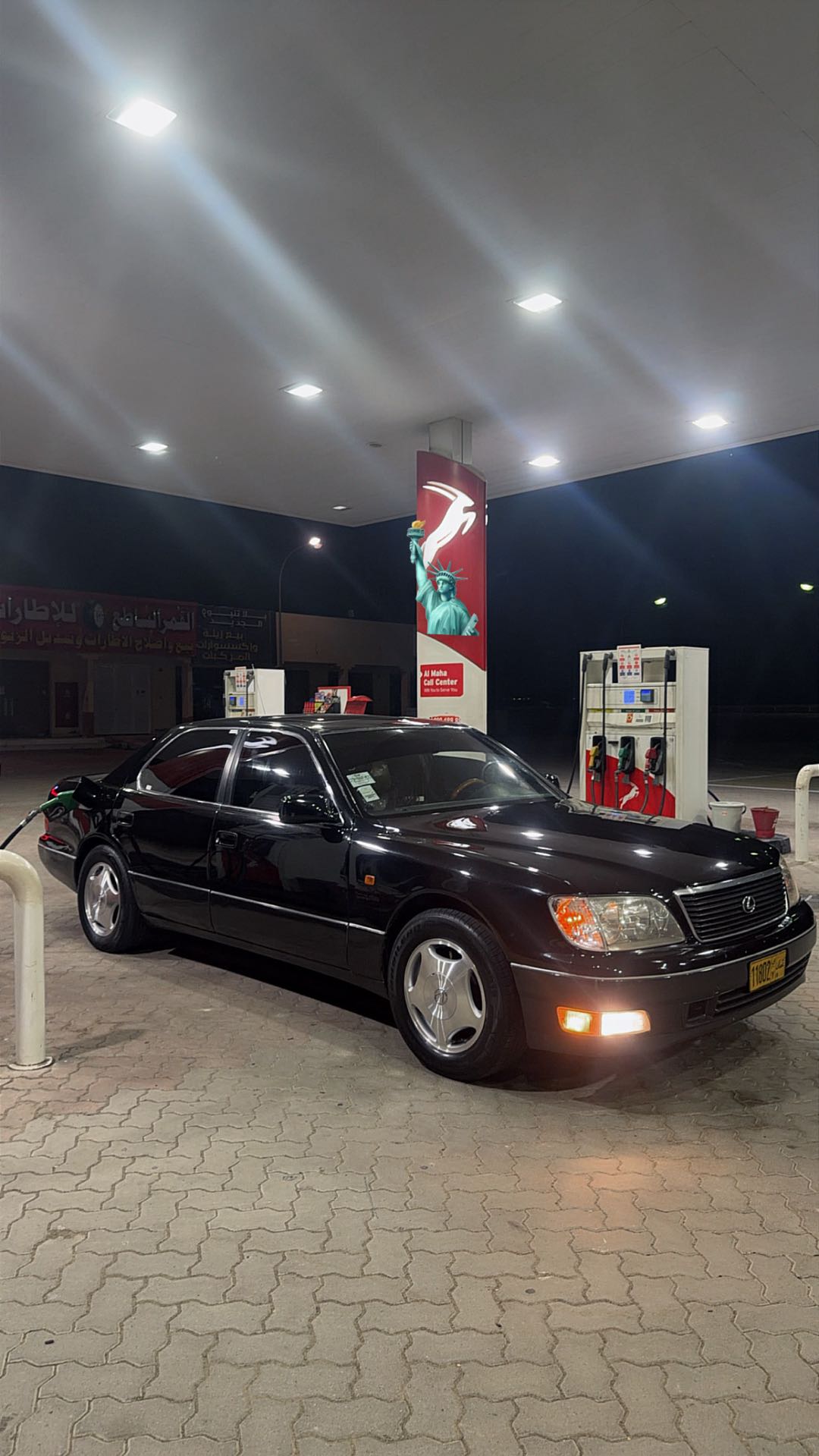 Car Image 1998 LEXUS LS 400