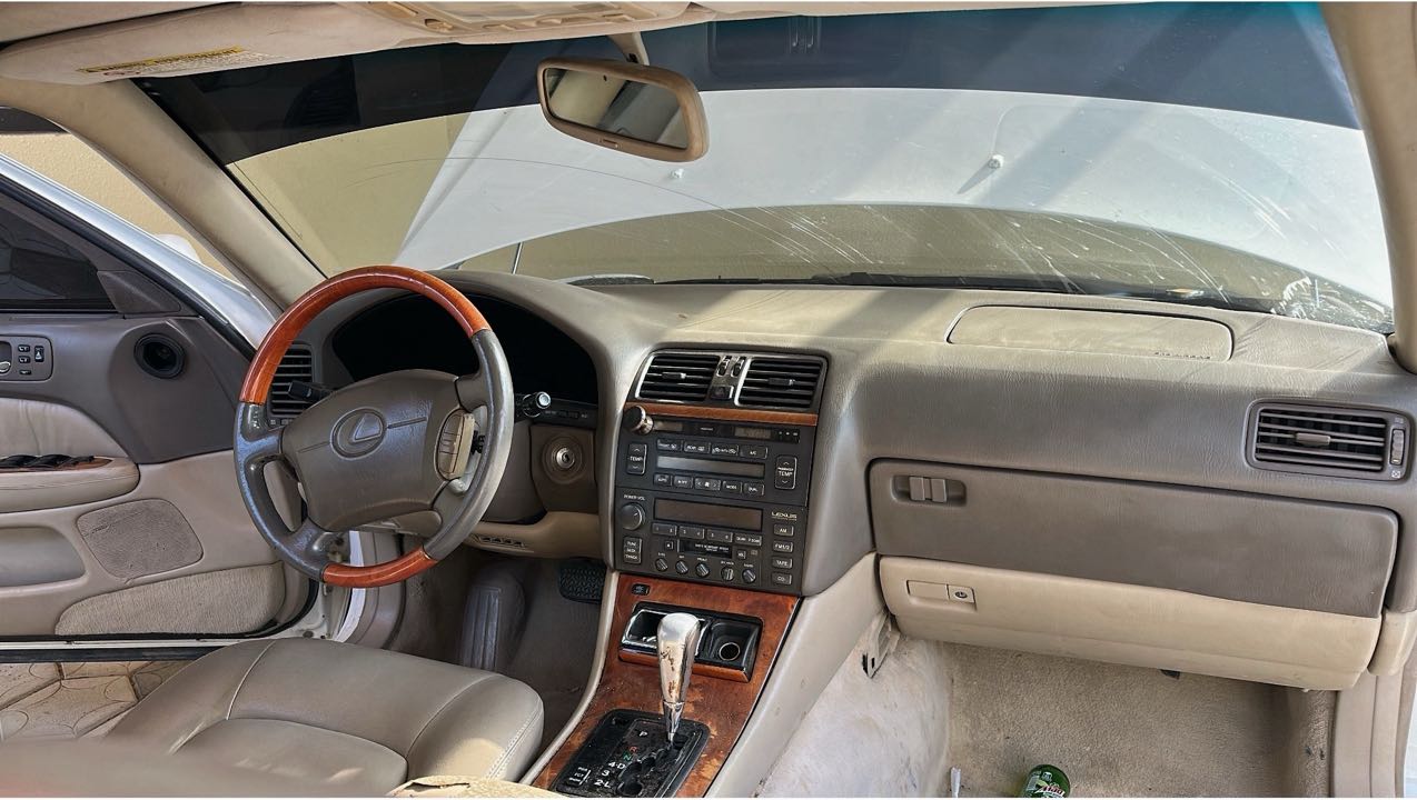 Car Image 1998 LEXUS LS 400