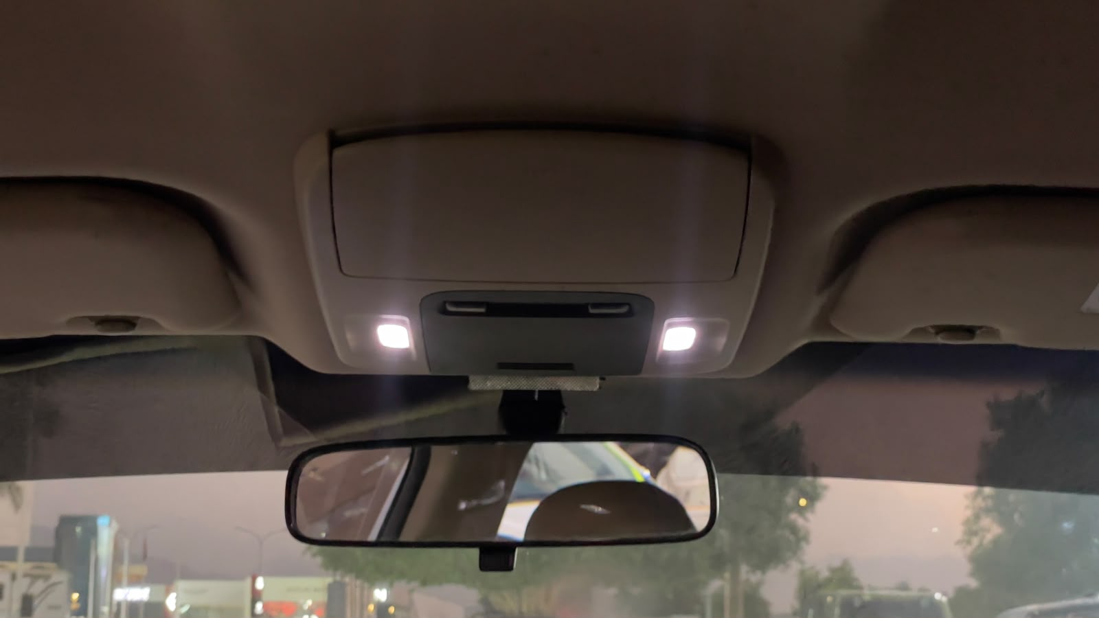Car Image 2019 TOYOTA CAMRY GLE