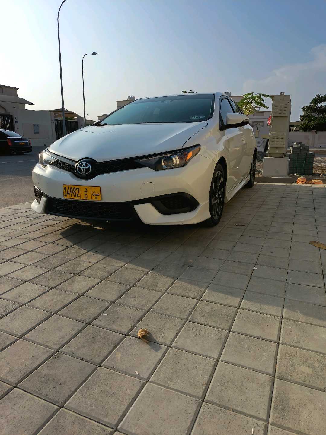 Car Image 2018 TOYOTA COROLLA XSE