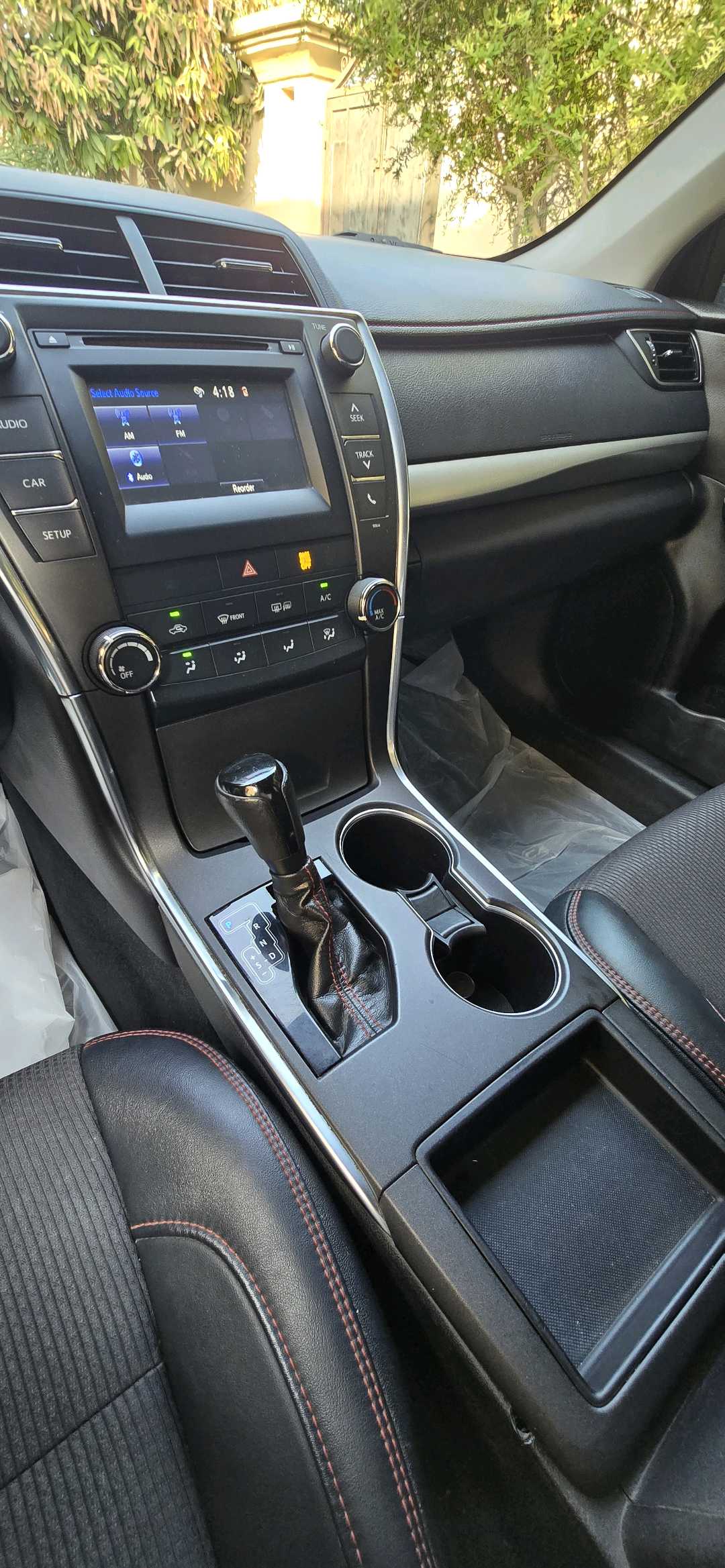 Car Image 2017 TOYOTA CAMRY SE