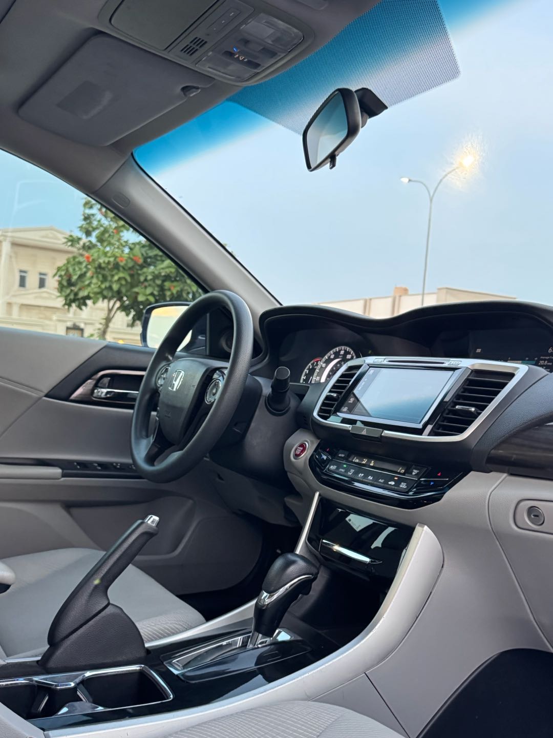Car Image 2017 HONDA ACCORD EXL
