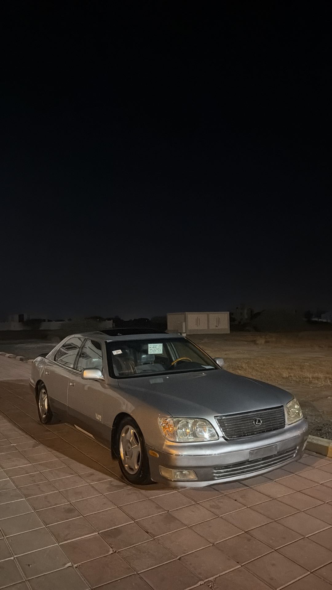 Car Image 1998 LEXUS LS 400