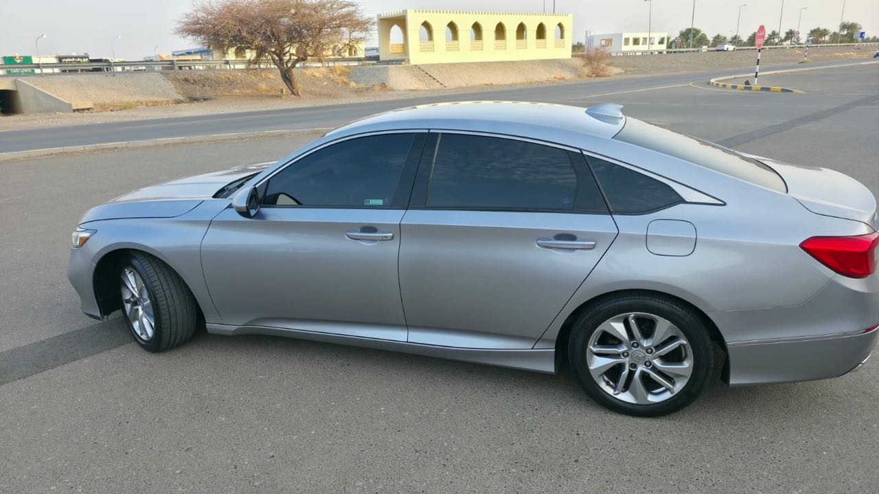 Car Image 2019 HONDA ACCORD LX