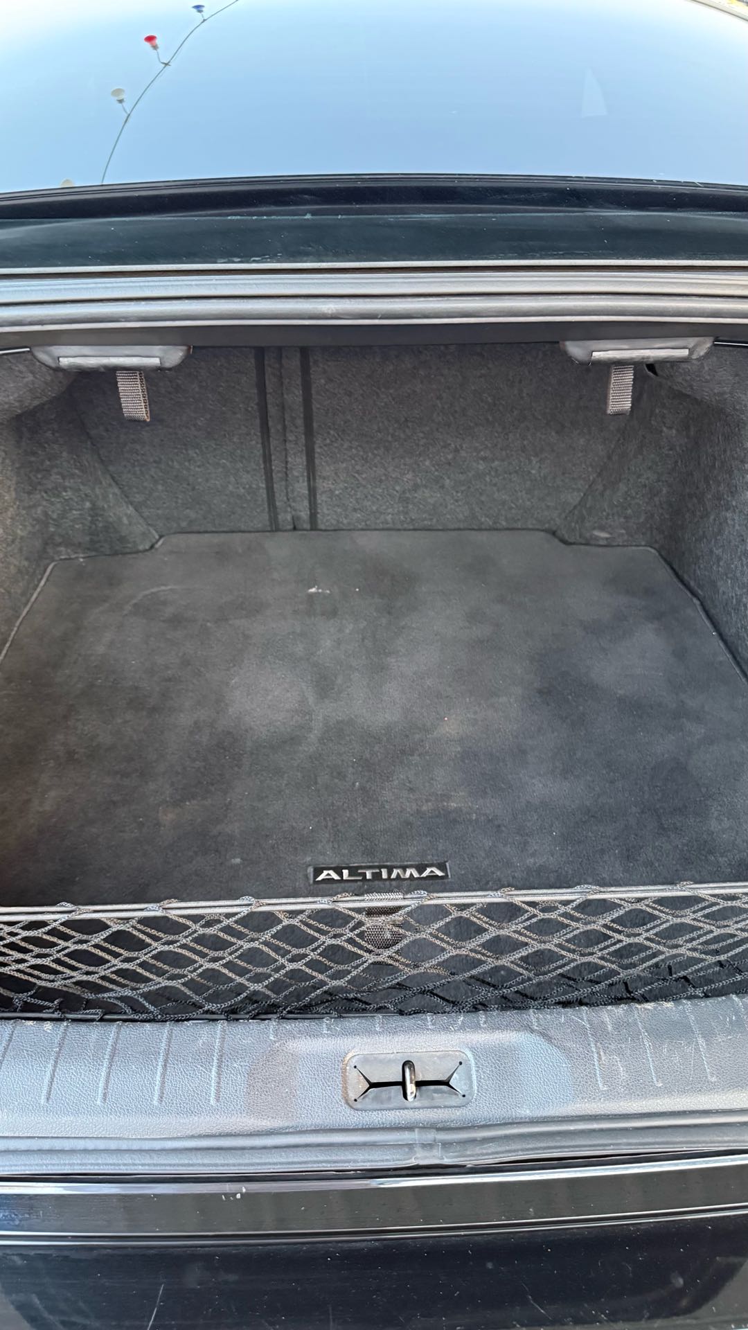 Car Image 2019 NISSAN ALTIMA SR