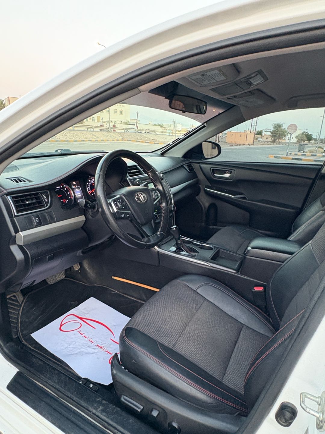 Car Image 2017 TOYOTA CAMRY SE