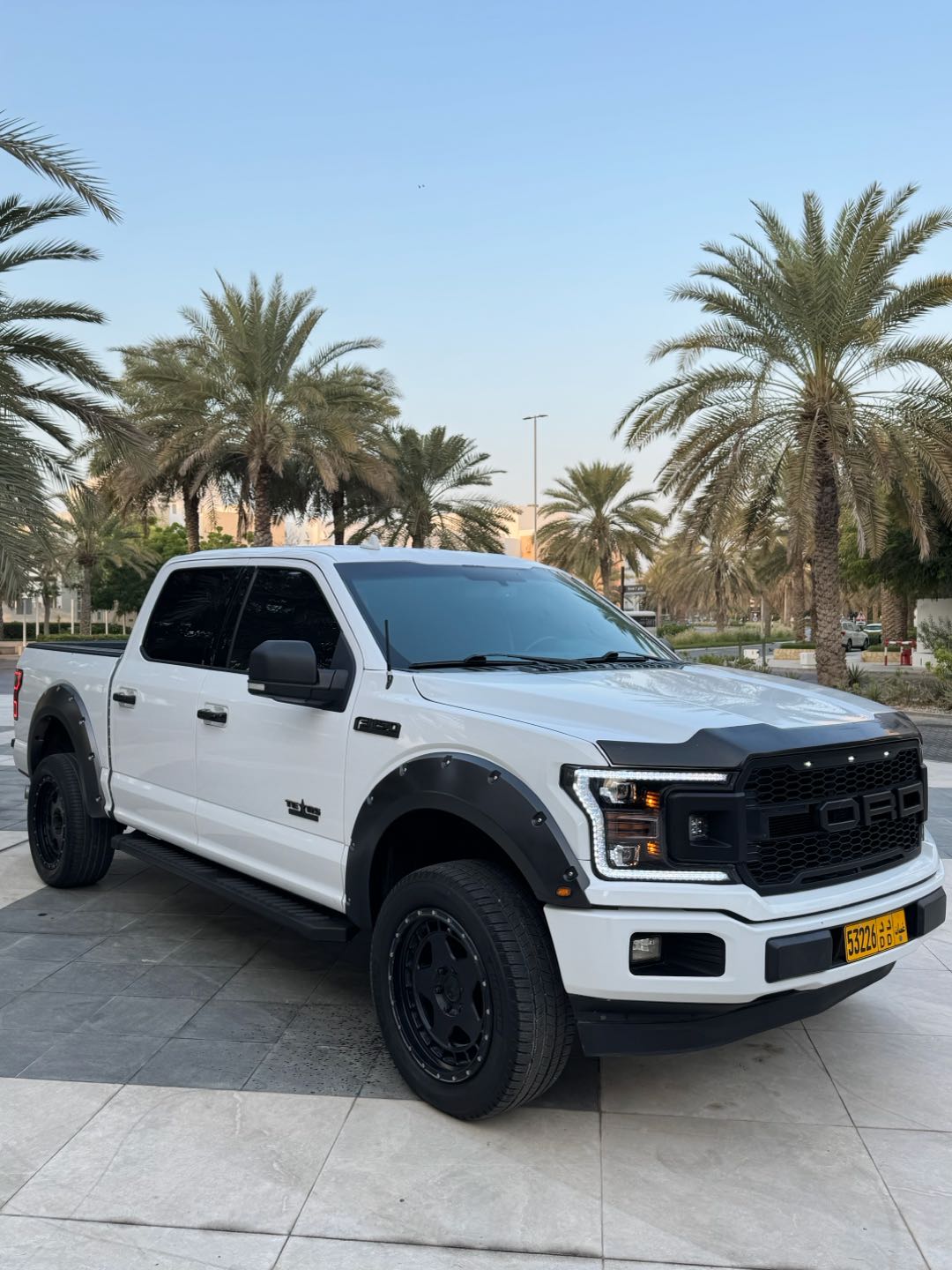Car Image 2018 FORD F-150 XLT