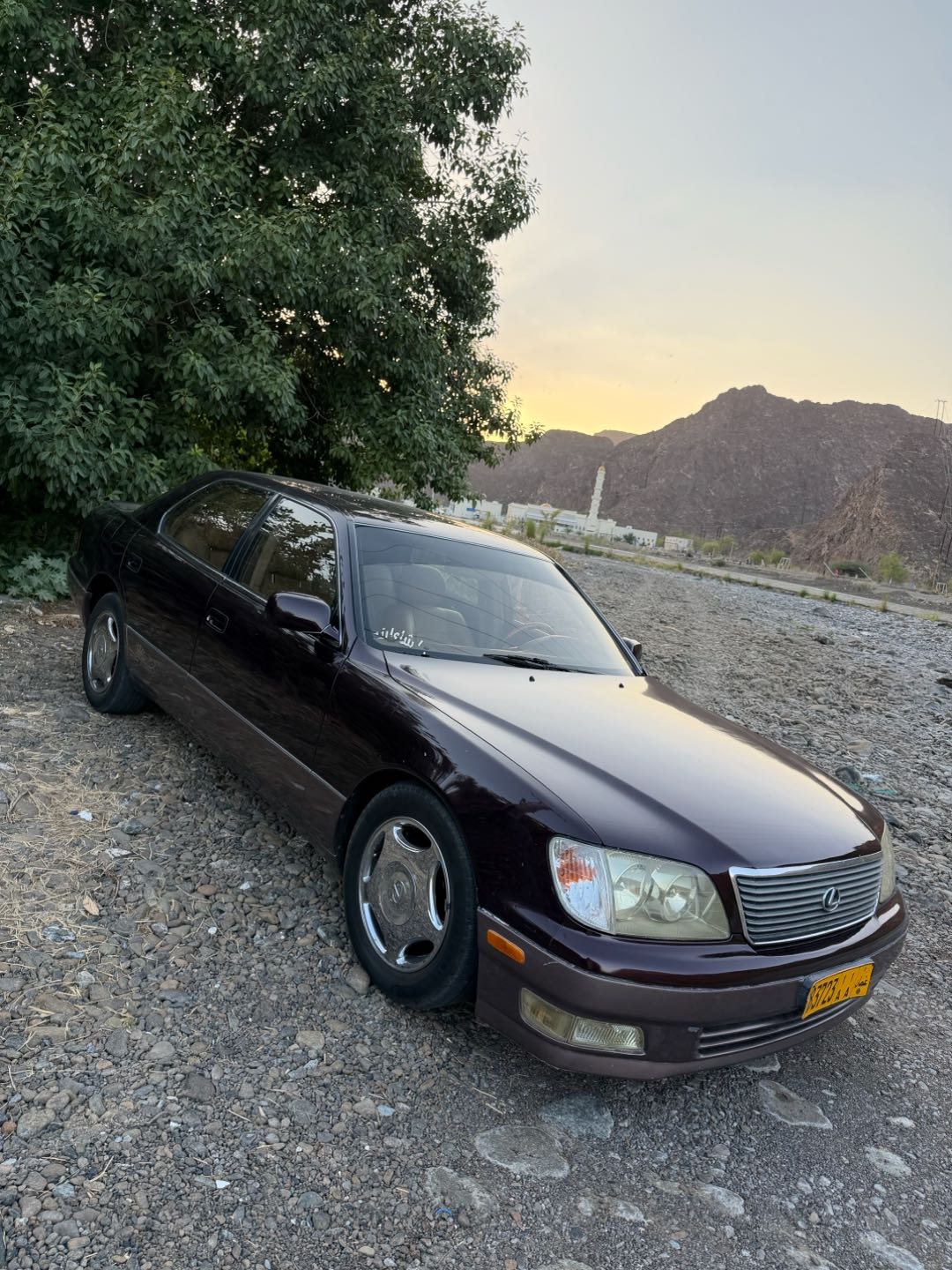 Car Image 1998 LEXUS LS 400