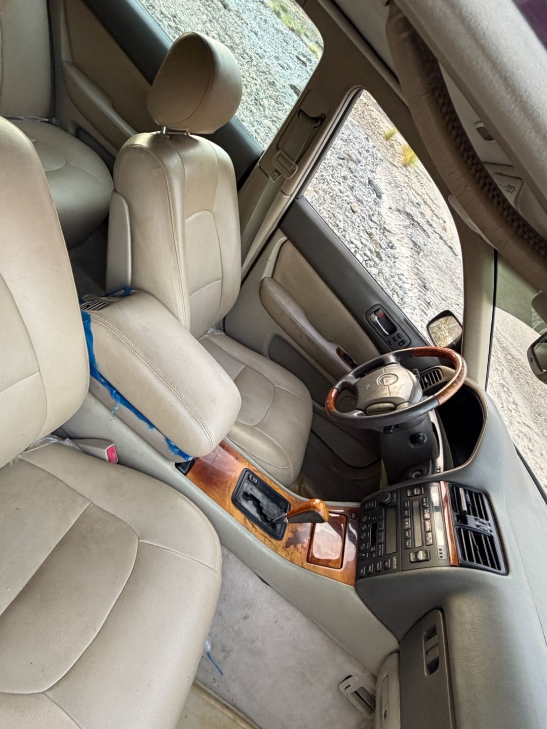 Car Image 1998 LEXUS LS 400
