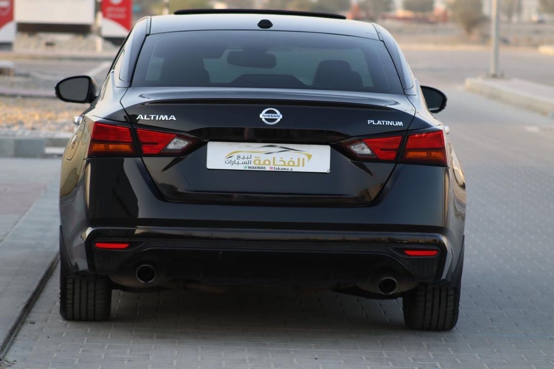Car Image 2020 NISSAN ALTIMA Platinum 