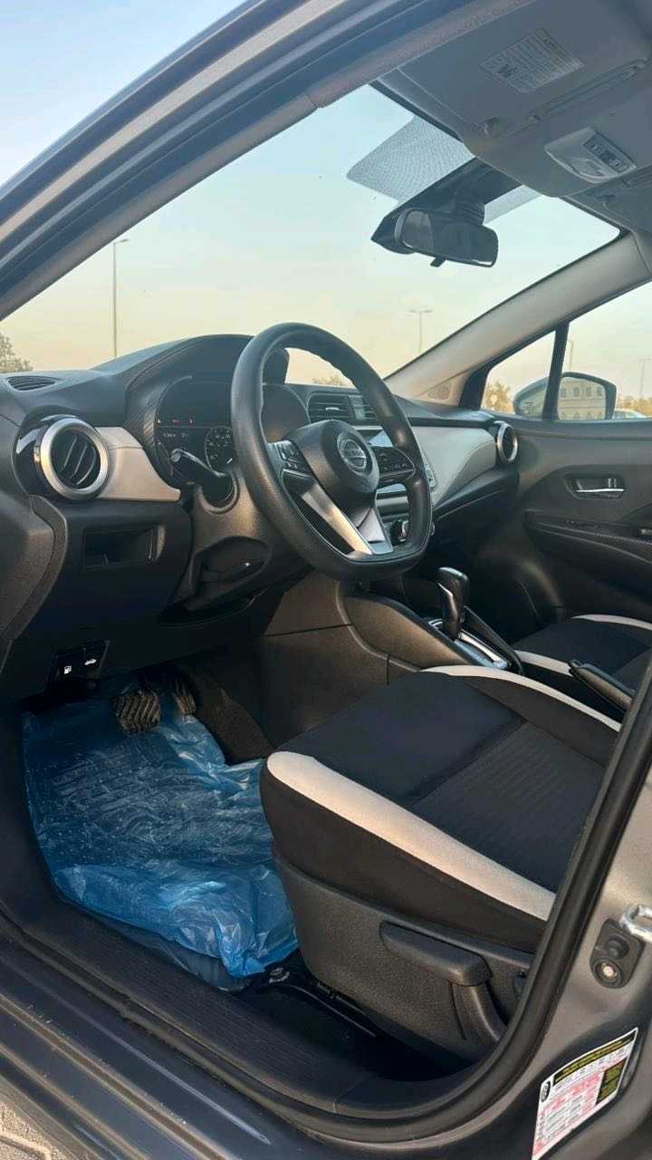 NISSAN VERSA 2023