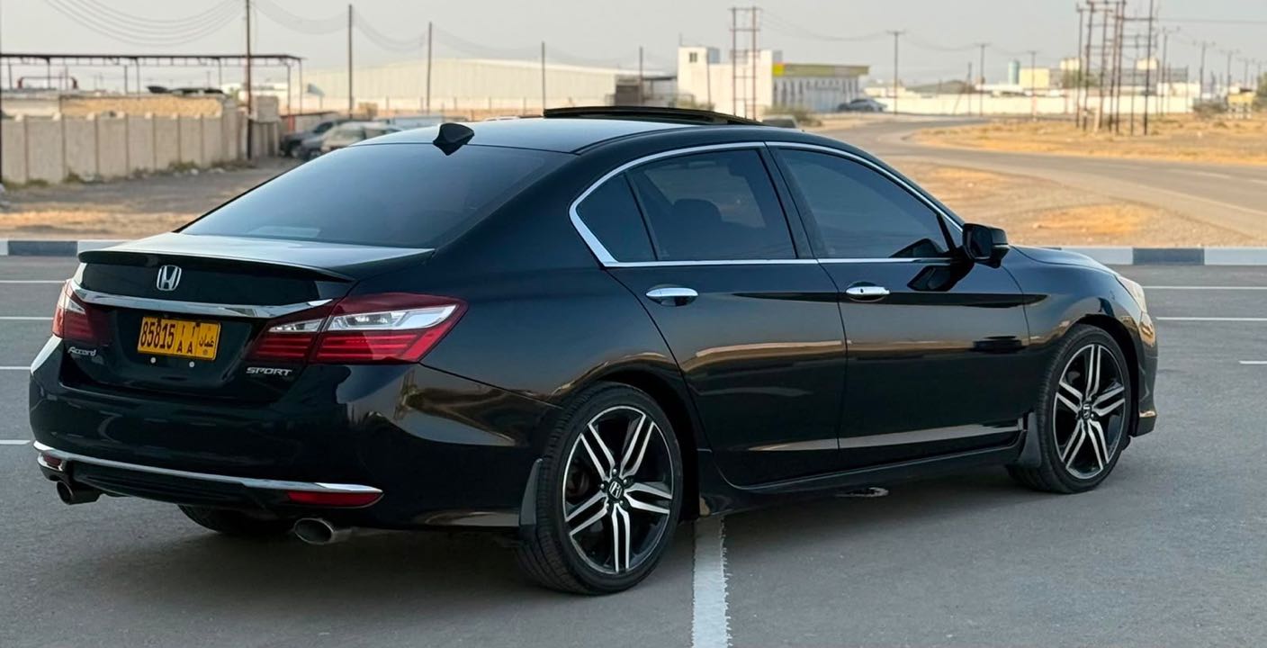Car Image 2017 HONDA ACCORD SPORT