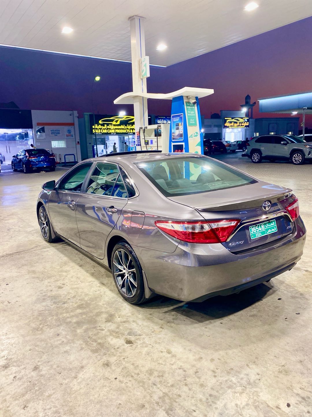 Car Image 2017 TOYOTA CAMRY XSE
