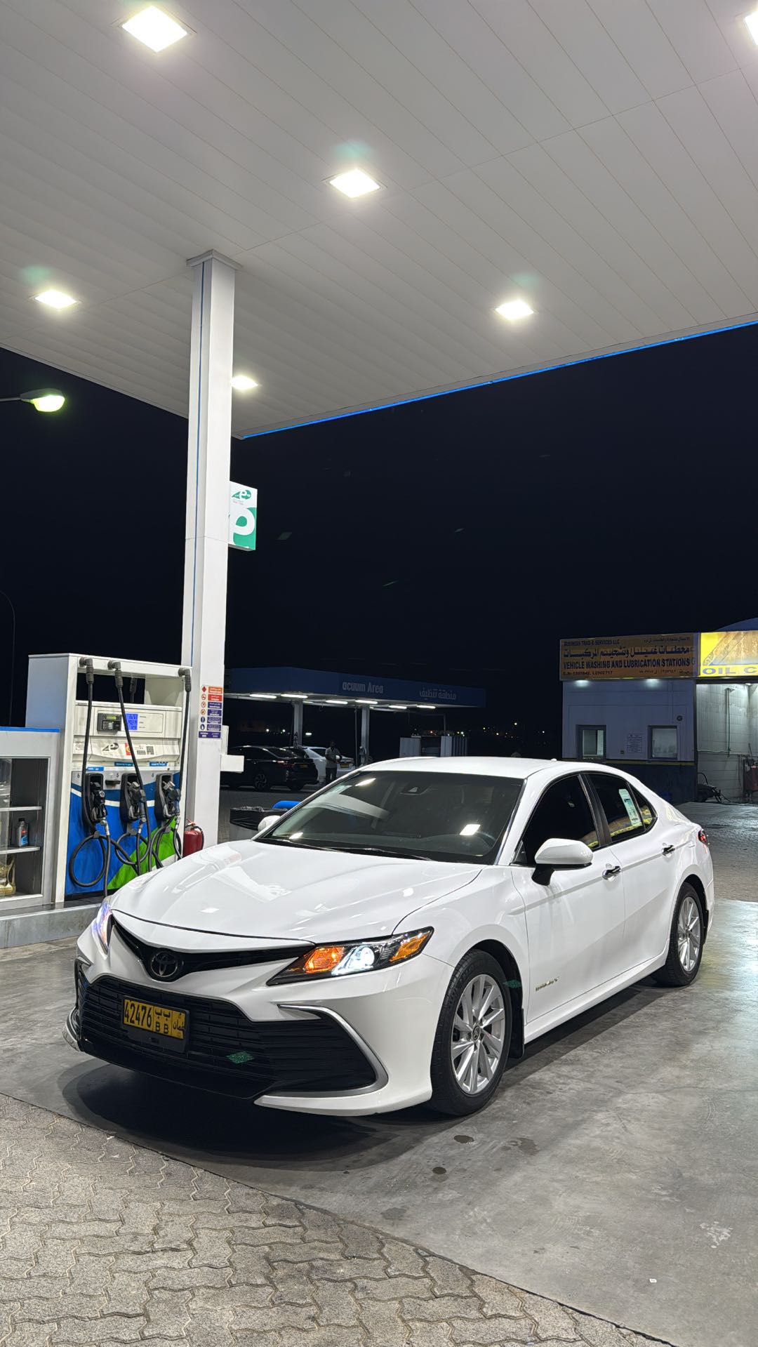Car Image 2021 TOYOTA CAMRY LE