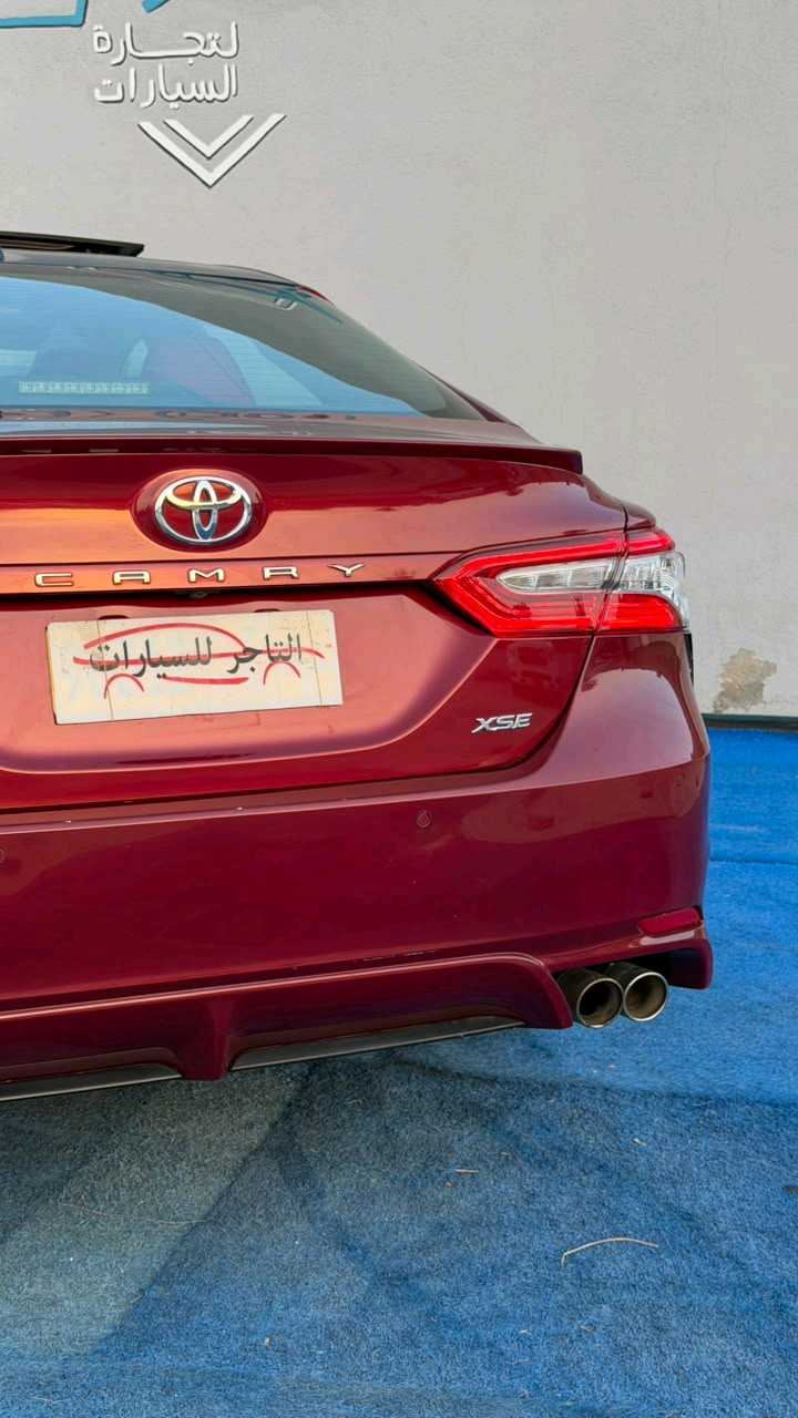 Car Image 2018 TOYOTA CAMRY XSE